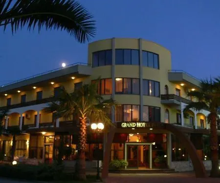 Grand Pameba Hotel